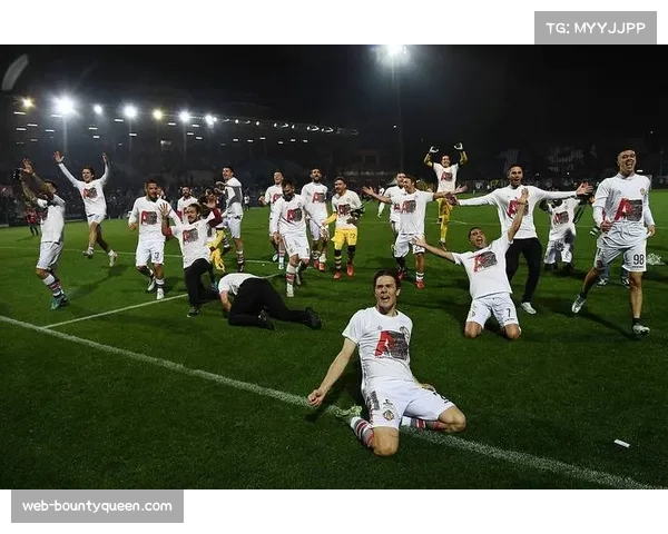 -罗马主场对阵科莫，伤病潮与体能考验成欧战资格关键战-